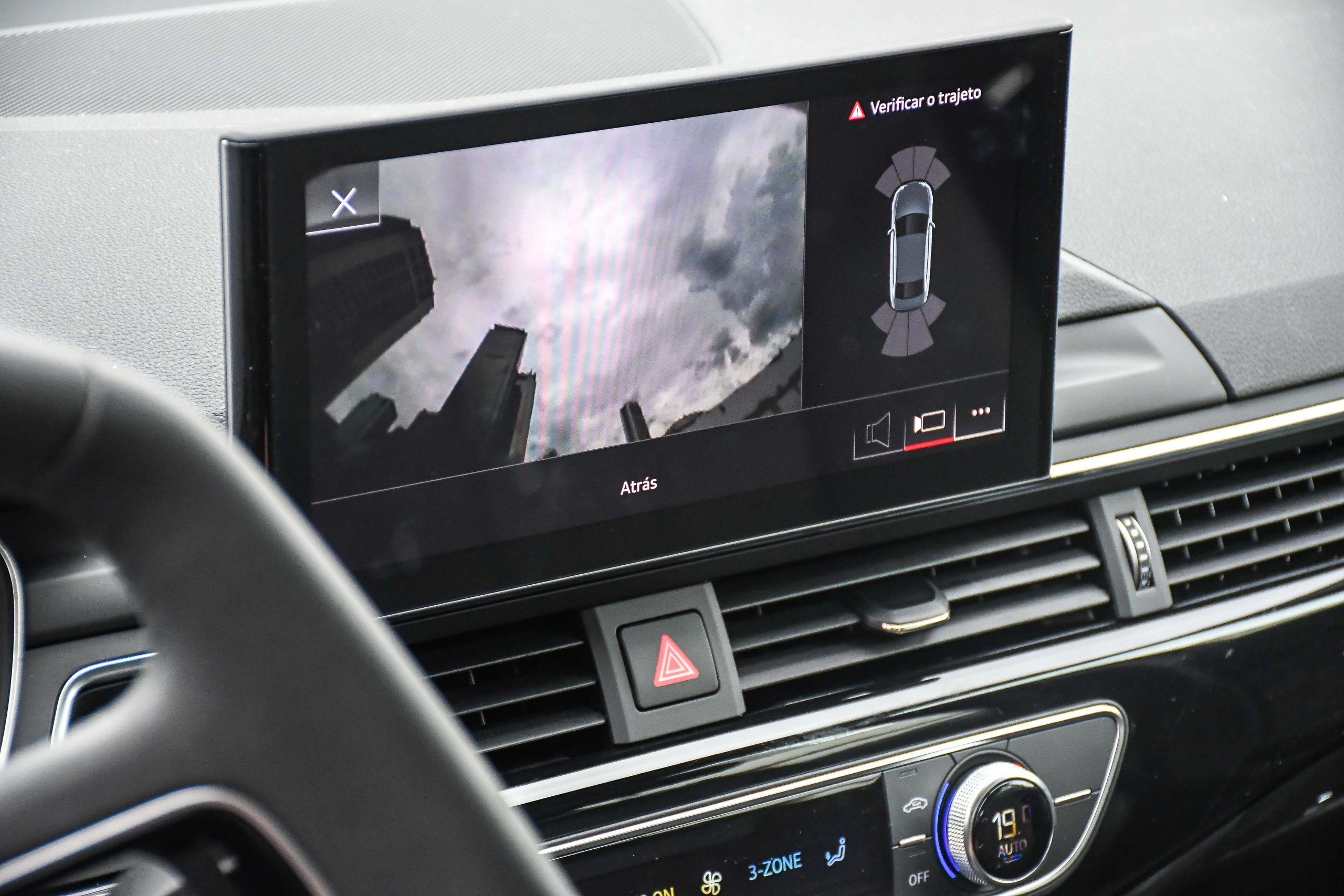 Audi A4 Performance Black 2021 Tela Multimidia