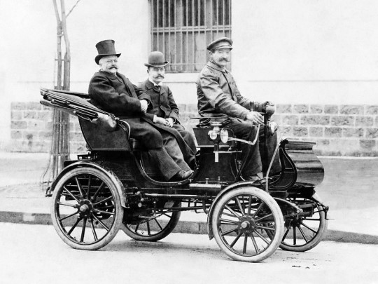 Thumbnail Armand Peugeot - fundadores das marcas de carros