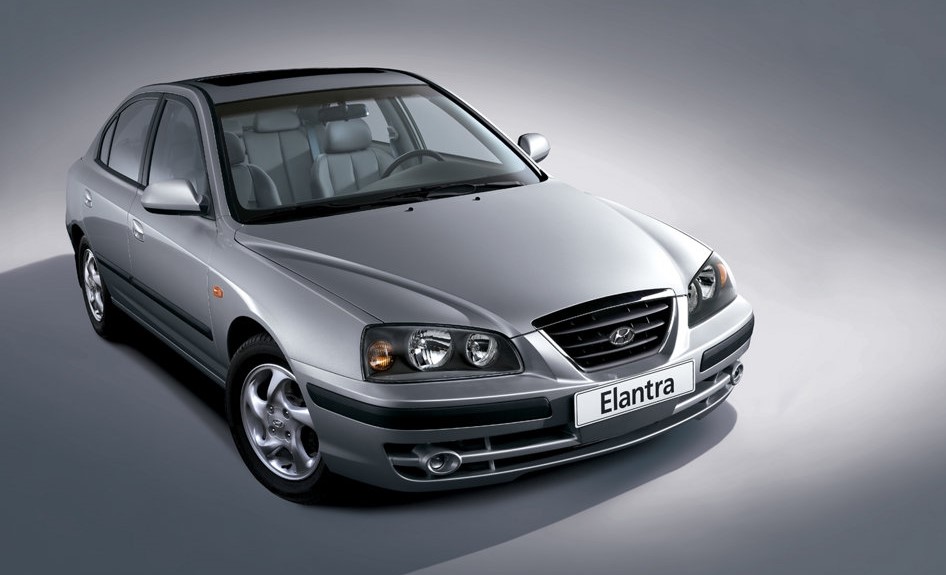 Thumbnail Hyundai Elantra 2004 1024 03