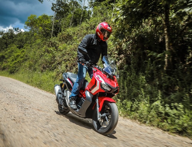 50 Thumbnail 1. Honda Adv 150 Principal