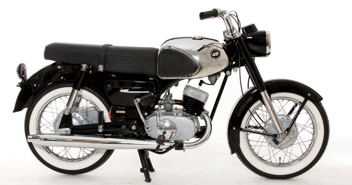 3. Kawasaki B8 motos