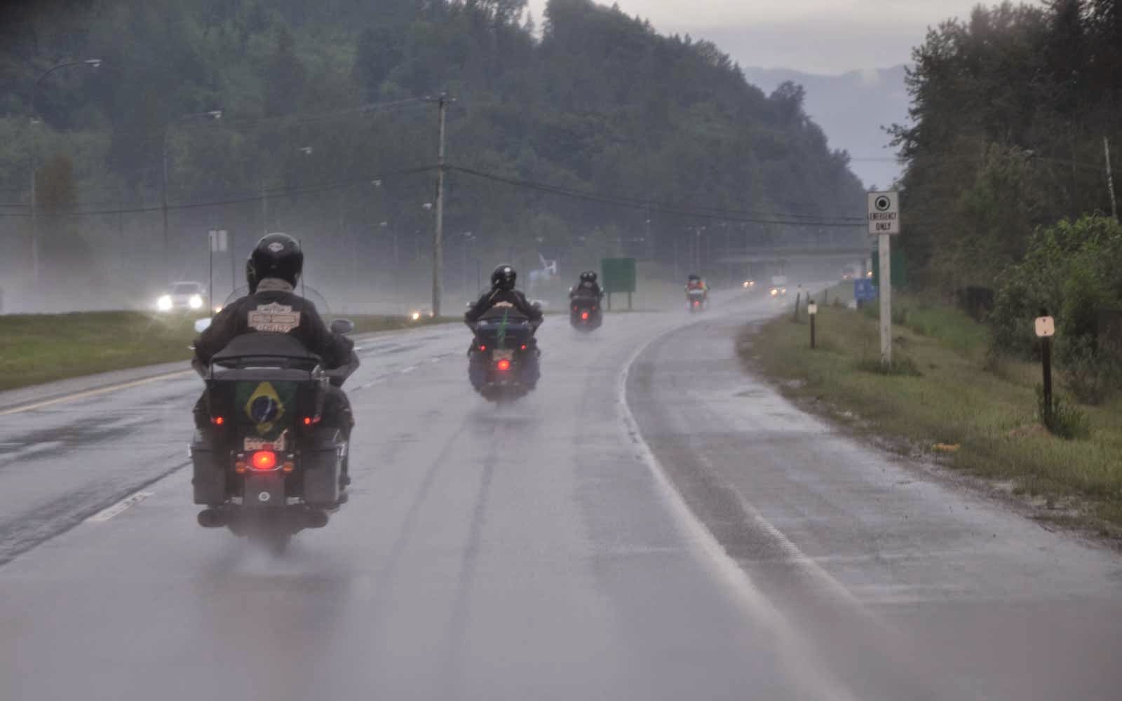 Thumbnail 4. Pilotagem Na Chuva