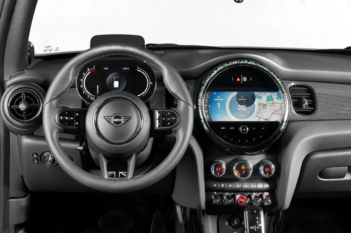 Interior Mini Cooper elétrico 2022