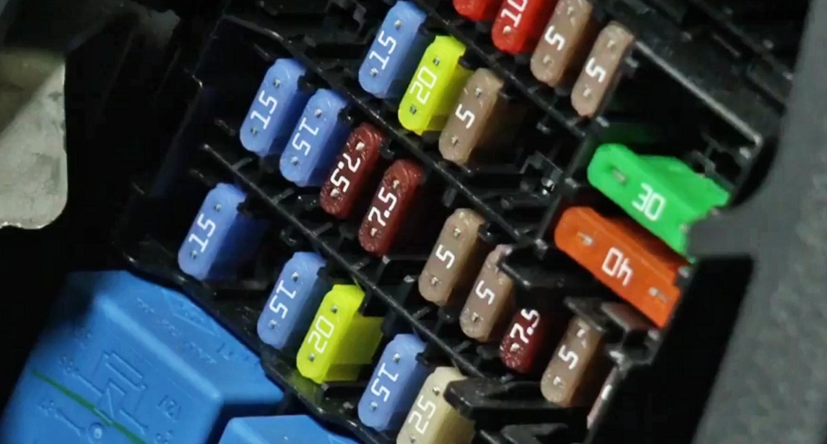 Thumbnail Caixa Fusiveis