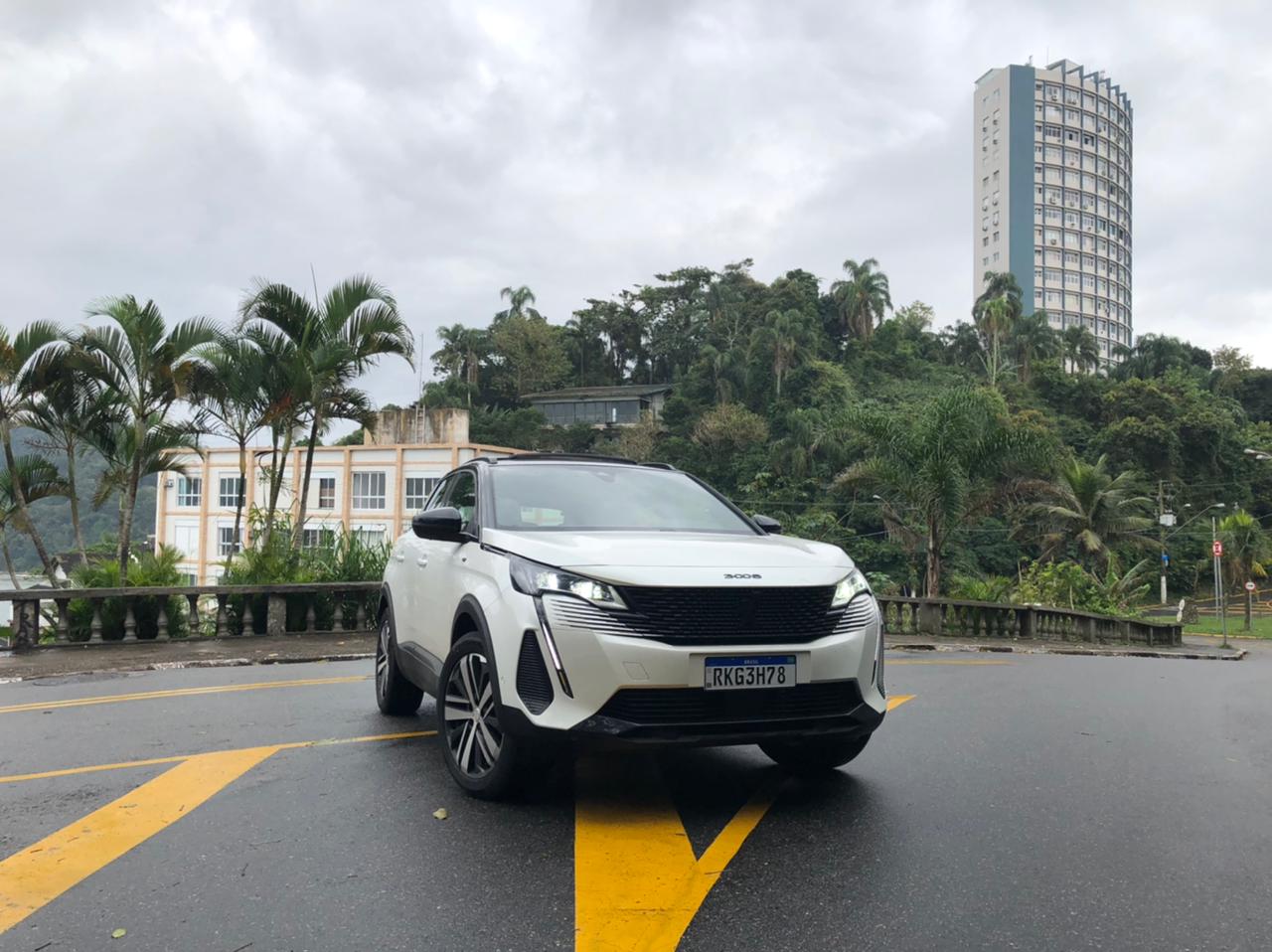 Peugeot 3008 2022 (12)