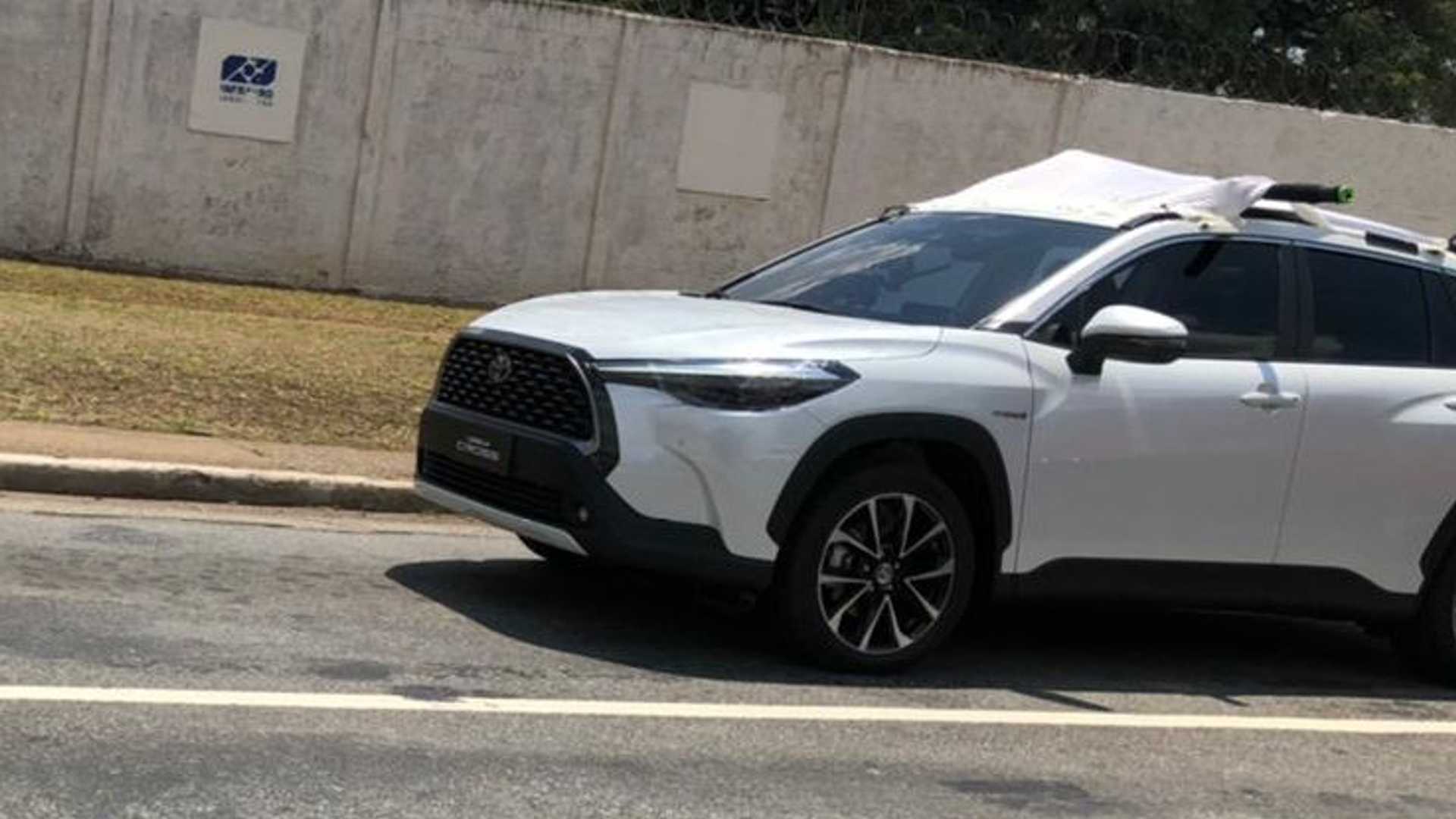 Flagra Do Toyota Corolla Cross Overboostbr (2)