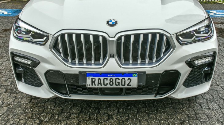 Novo BMW X6: sem medo de pecar pela ousadia