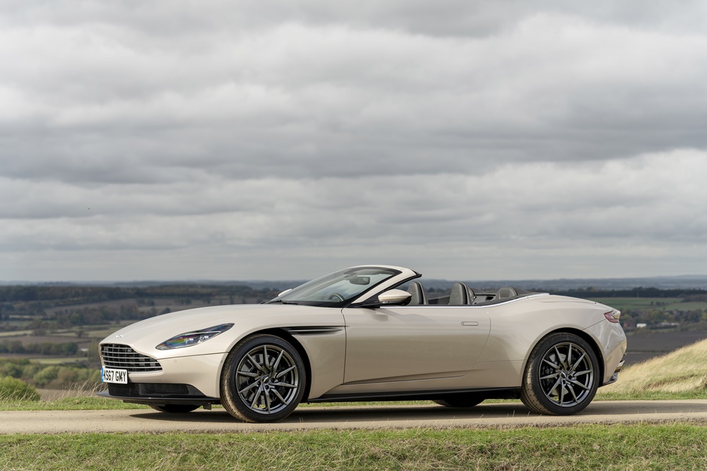 Aston Martin Db11 Volante