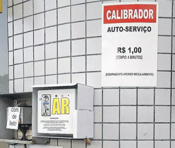 Calibrar pneu será serviço pago? Alguns postos já cobram pelo uso da máquina