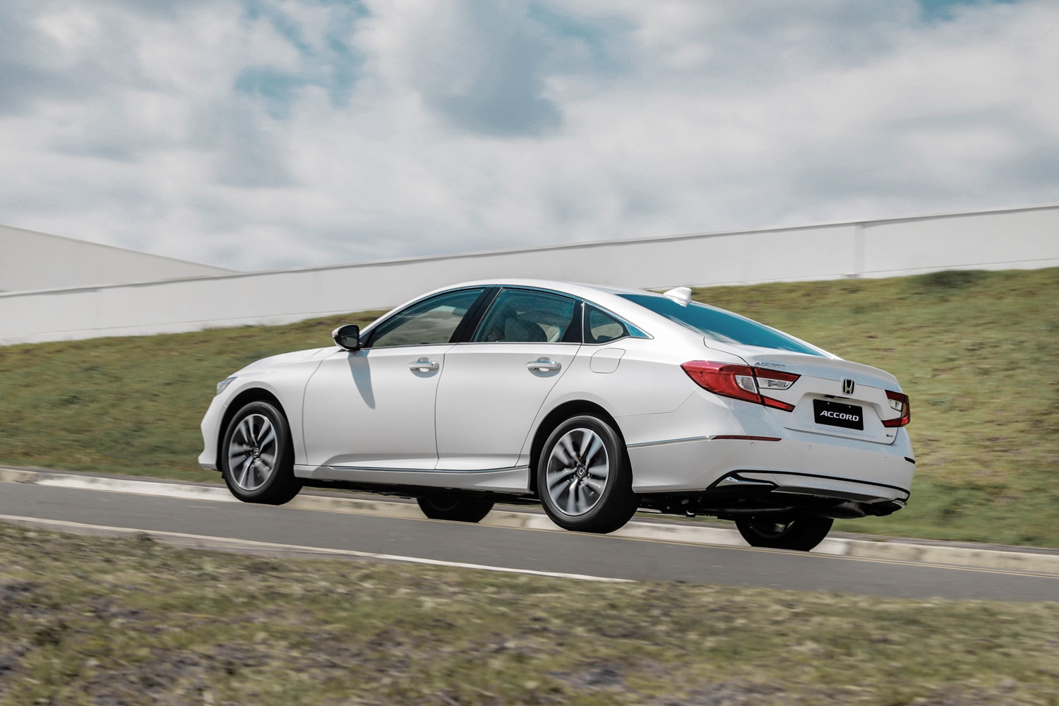 Honda Accord Híbrido (21)