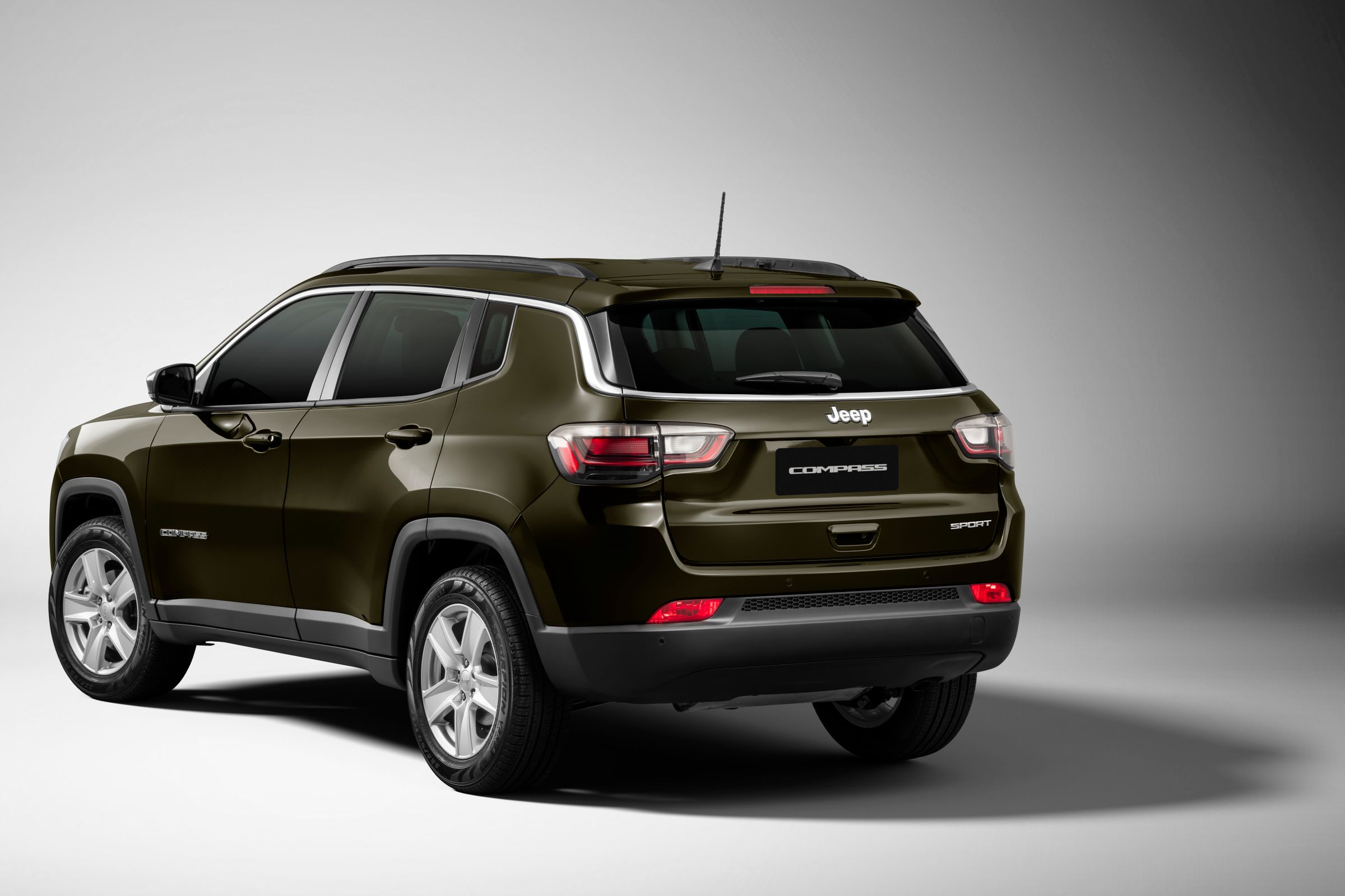 Jeep Compass Sport 2022 (2)