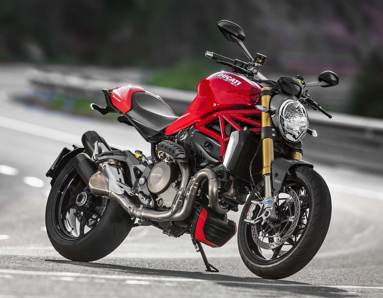 2104 Ducati Monster 1200 S 21