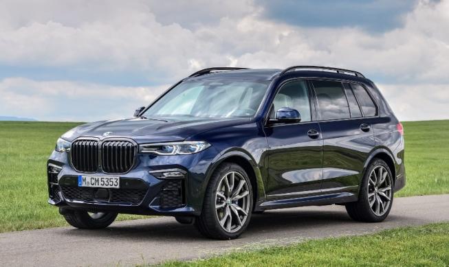 BMW X7 M SUVs mais de 1 milhão