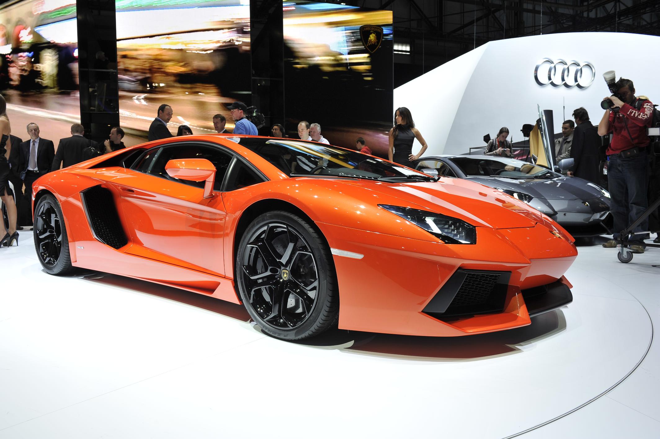Lamborghini Aventador Genebra 2011