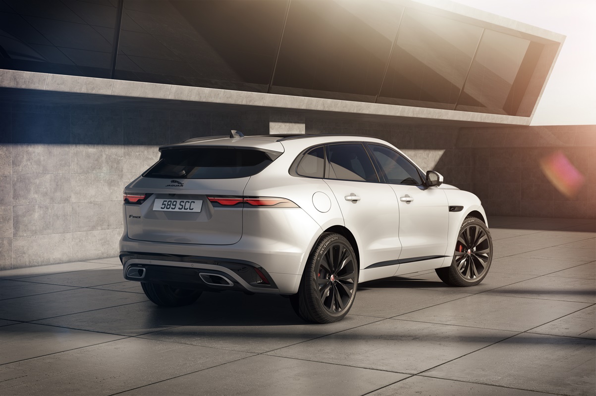 Jaguar F Pace Lateral