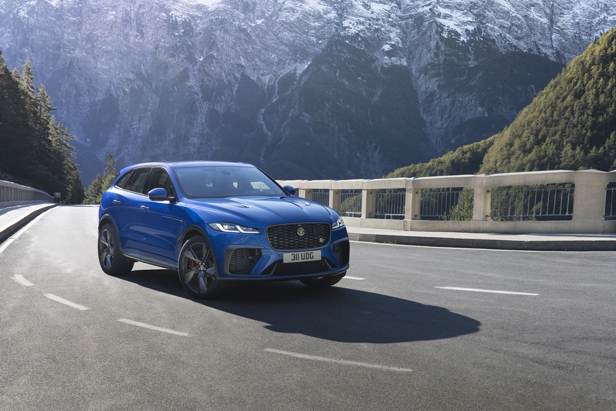 Jaguar F Pace Svr Velocity Blue Frente 3