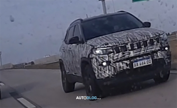 Flagra do Jeep Commander camuflado de Compass em estrada na Argentina