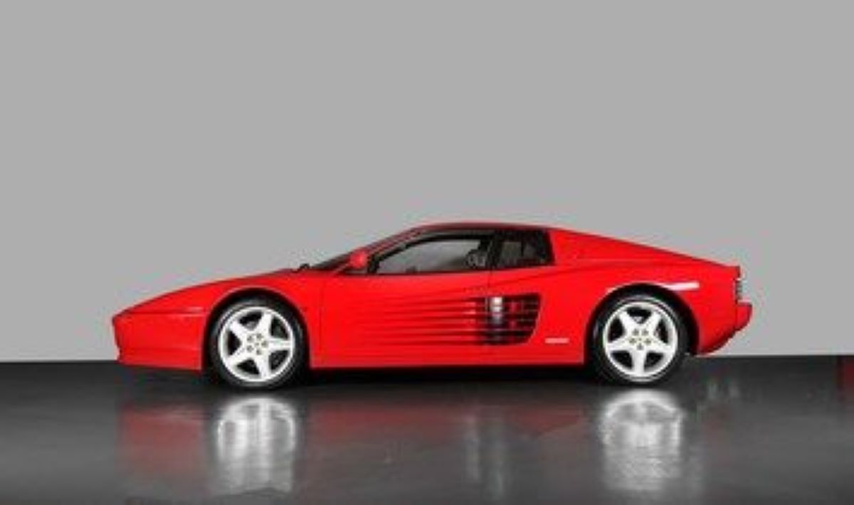  Ferrari Testarossa foi a inspiração para a criação do Cannibal