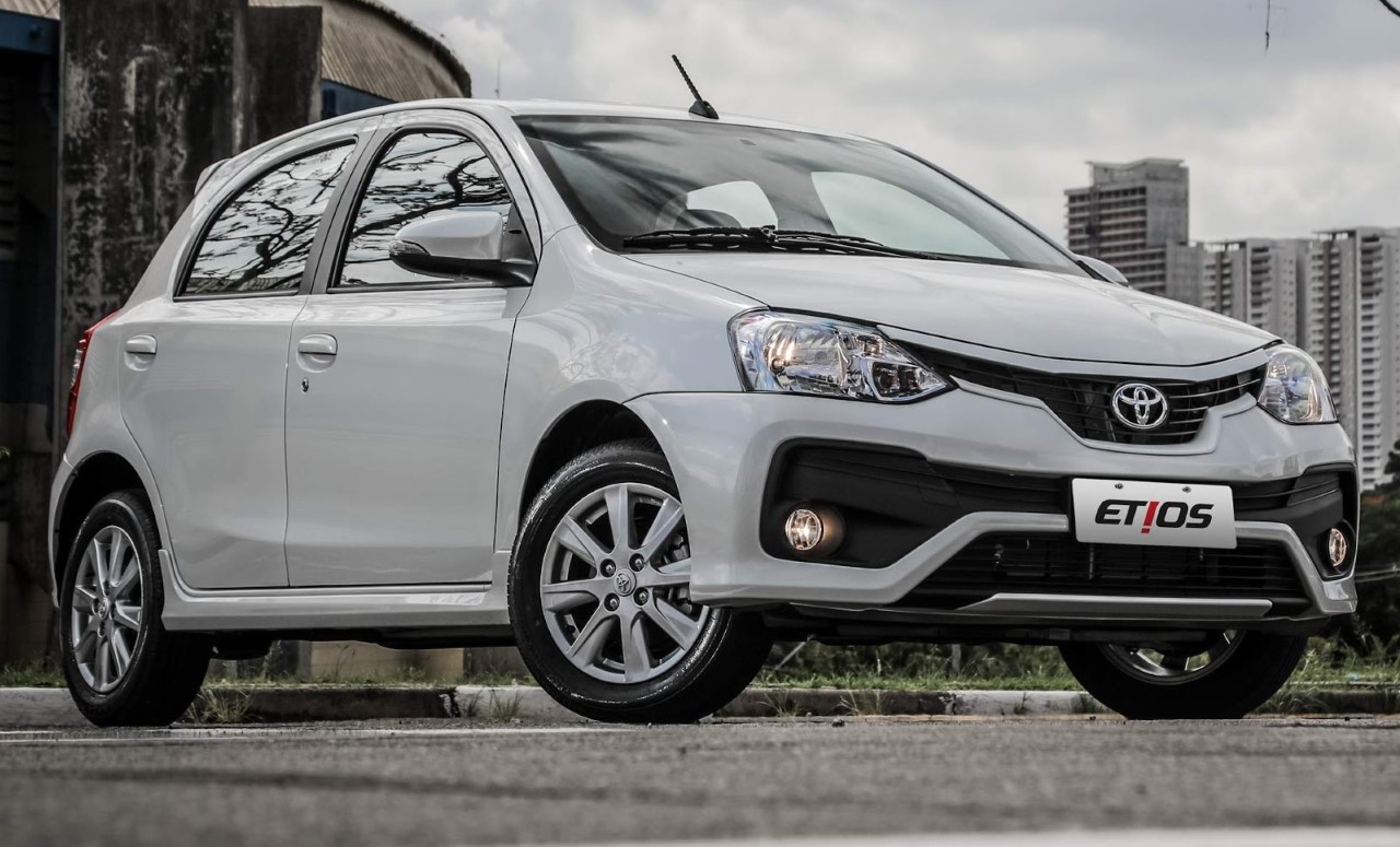 Thumbnail Toyota Etios