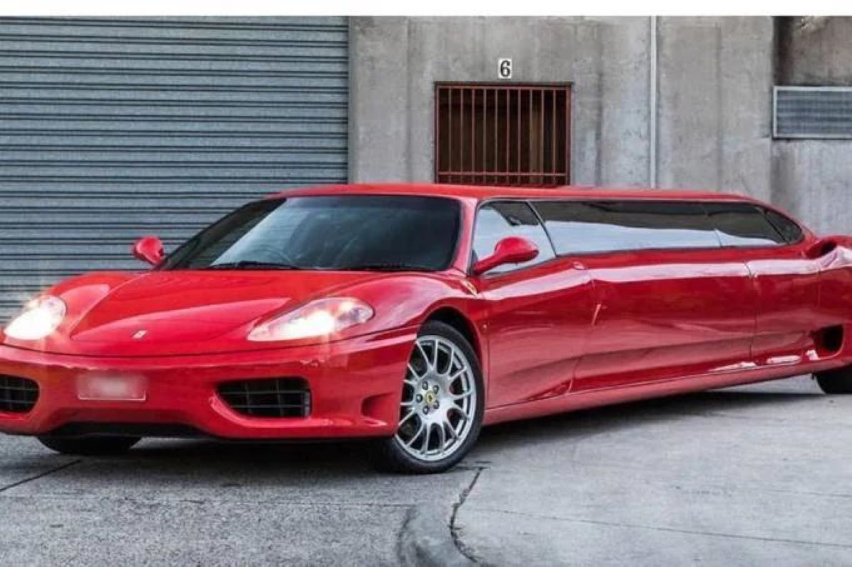 Ferrari 360 Modena limousine