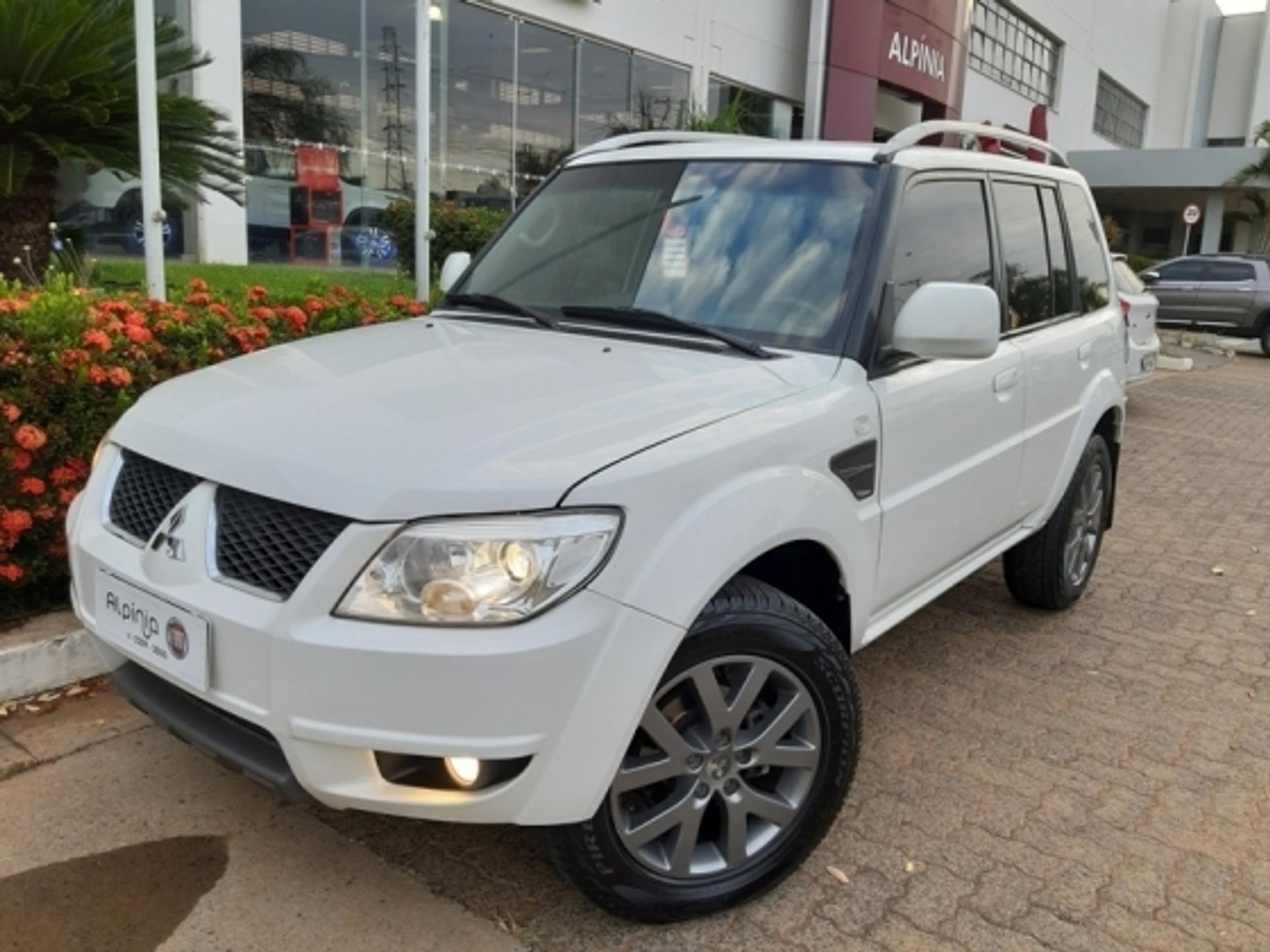 Mitsubishi Pajero Tr4 2.0 4x2 16v SUVs até R$ 70 mil