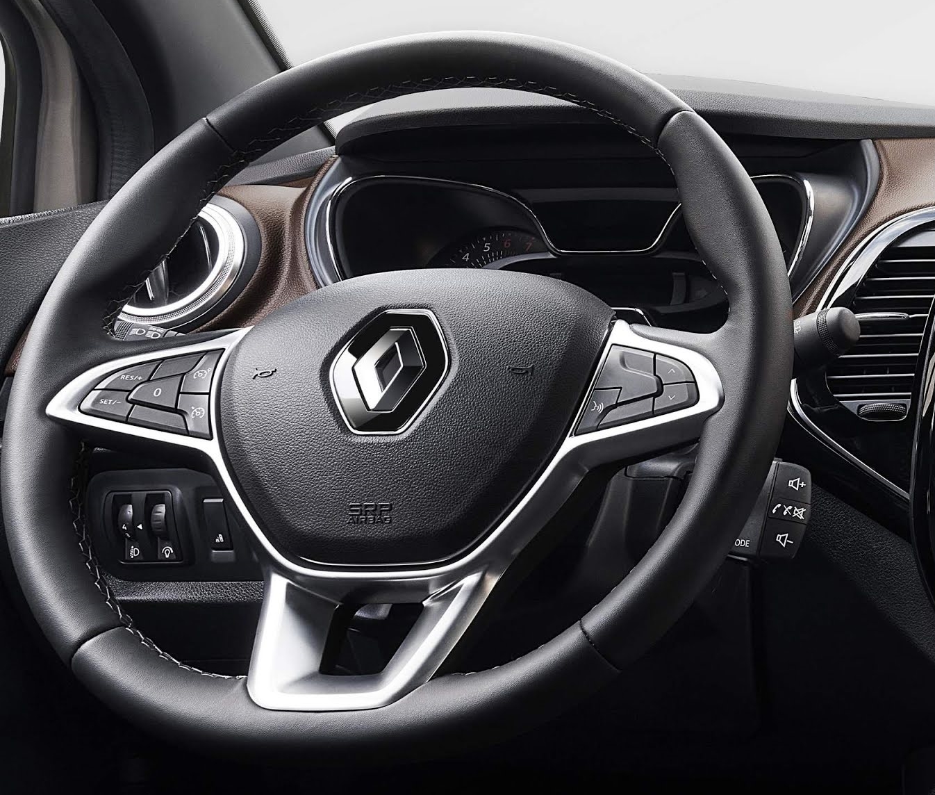 Novo volante é o mesmo dos modelos Sandero, Logan e Duster