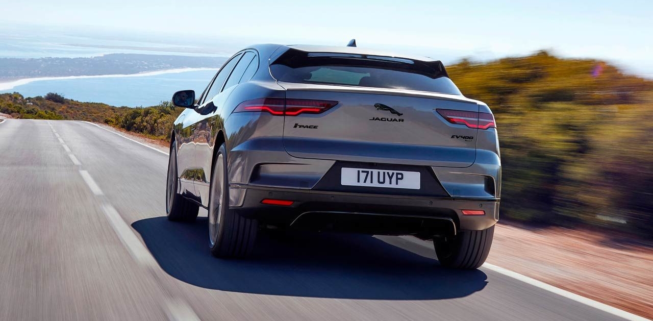 Jaguar I-Pace é movido por dois motores elétricos, que geram 400 cv de potência