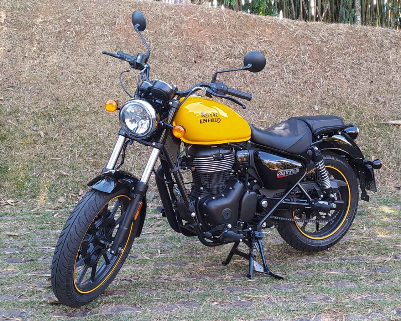 Royal Enfield Fireball (4)