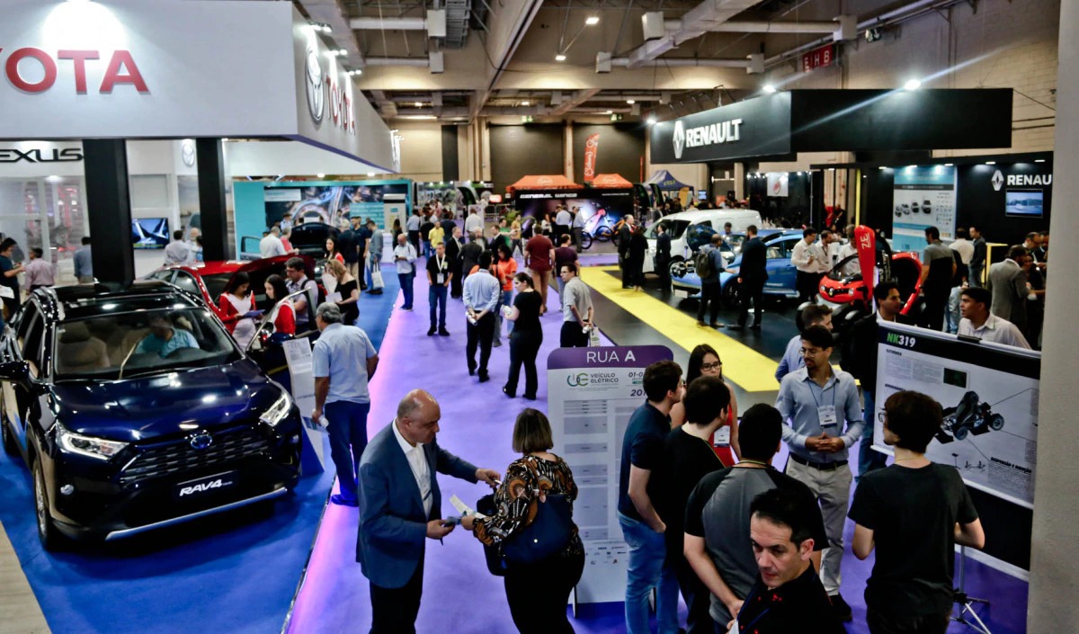 Salão do carro elétrico marcado para SP, com Tesla