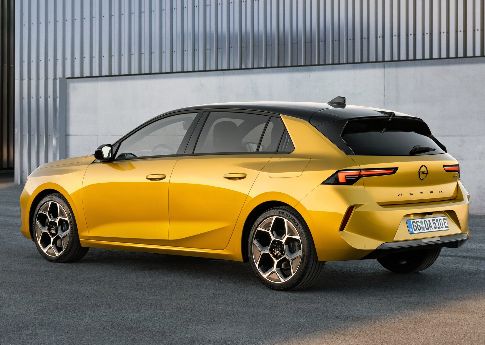 Opel Astra 2022 Traseira