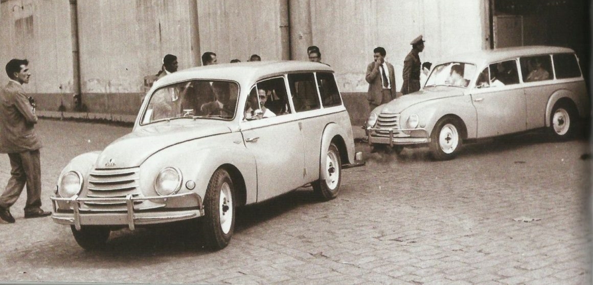 DKW Vemaguet saindo da linha de montagem no bairro do Ipiranga, em São Paulo