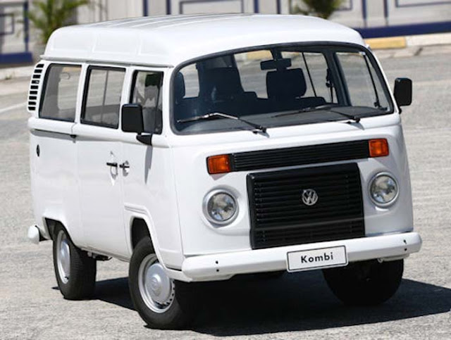 Volkswagen Kombi e é um dos carros clássicos da indústria automotiva brasileira