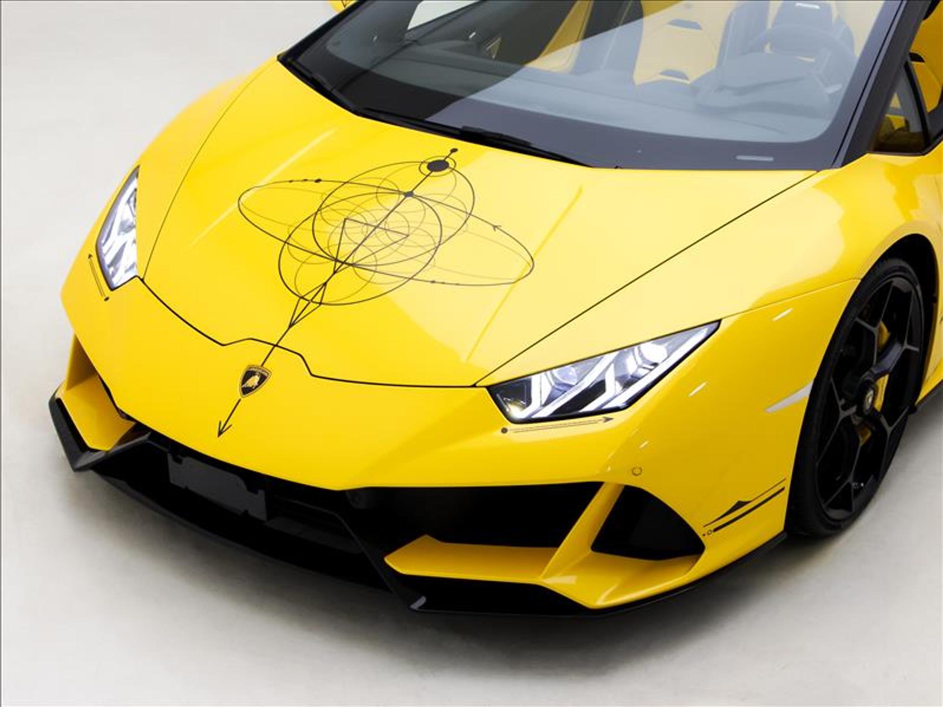 Lamborghini Tatuada 16 carros com pinturas incríveis