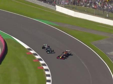 Incidente entre Lewis Hamilton com Max Verstappen