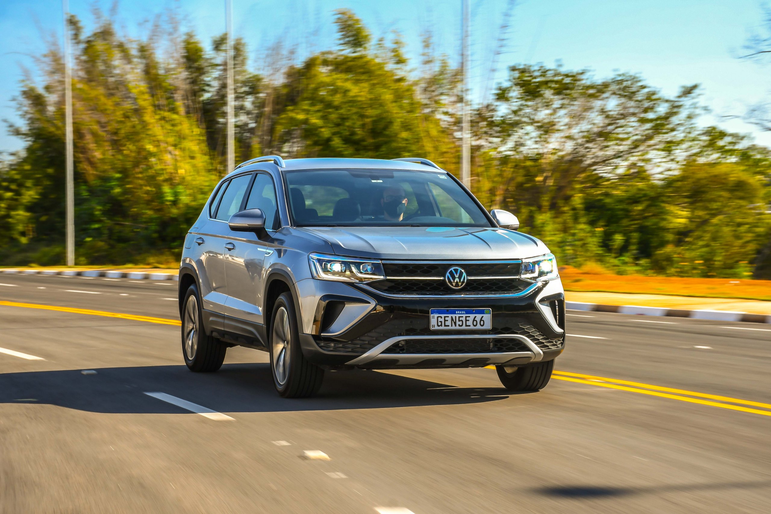 Volkswagen Taos Highline 250 Tsi 6691