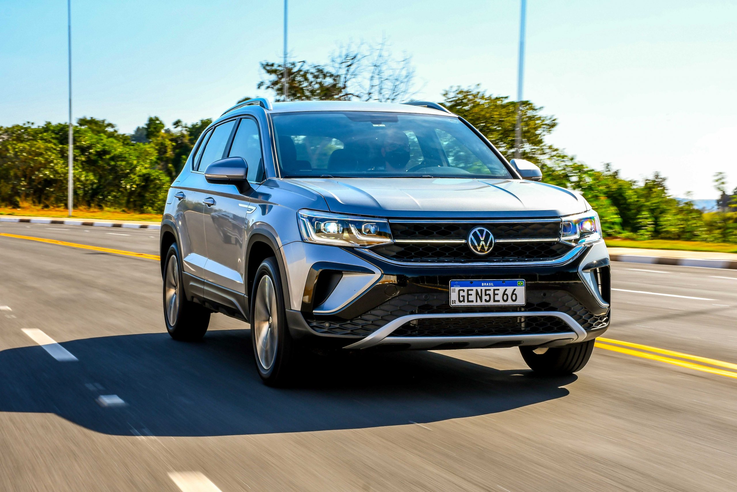 Volkswagen Taos Highline 250 Tsi 6702