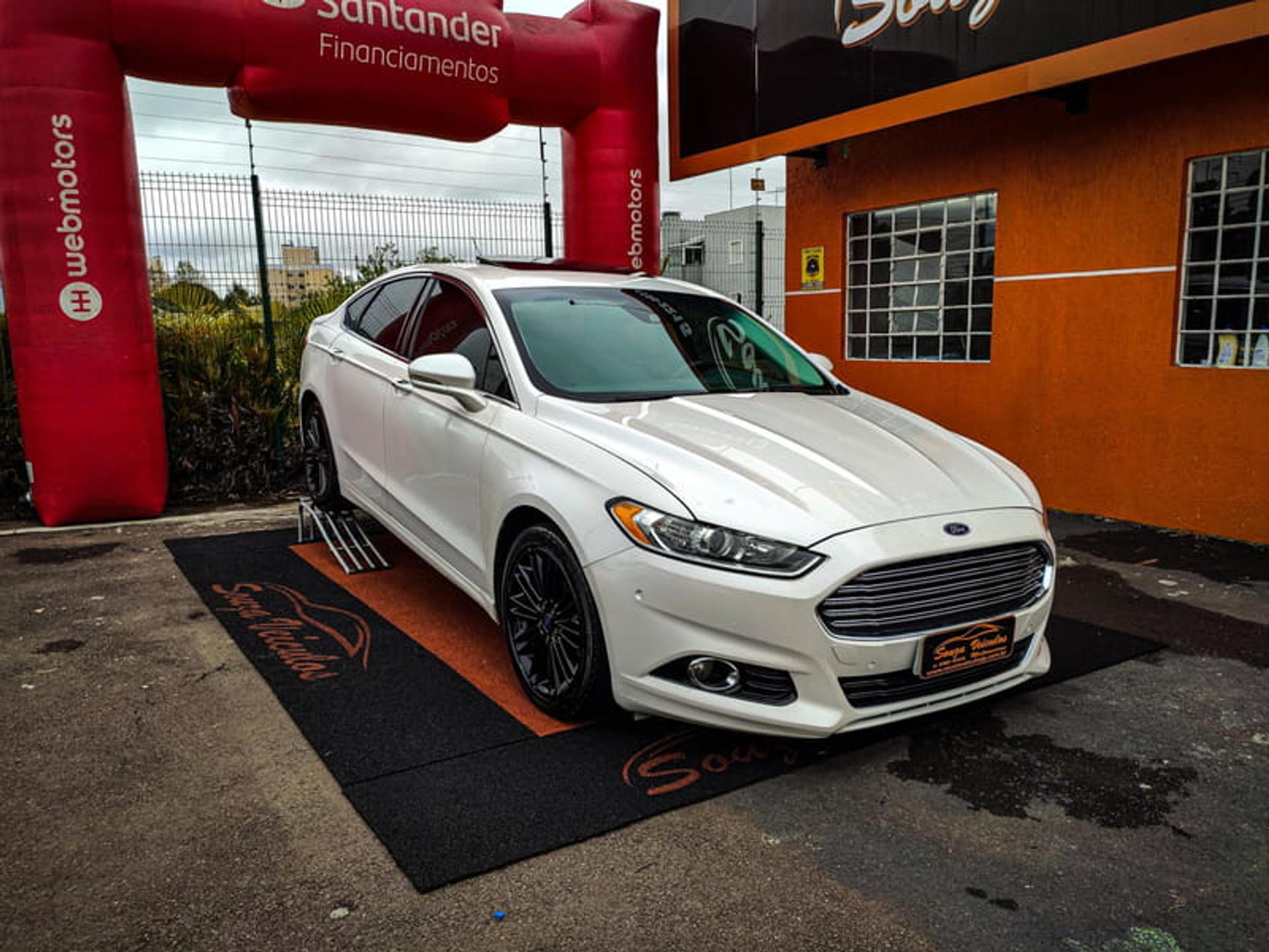 Ford Fusion - carros híbridos