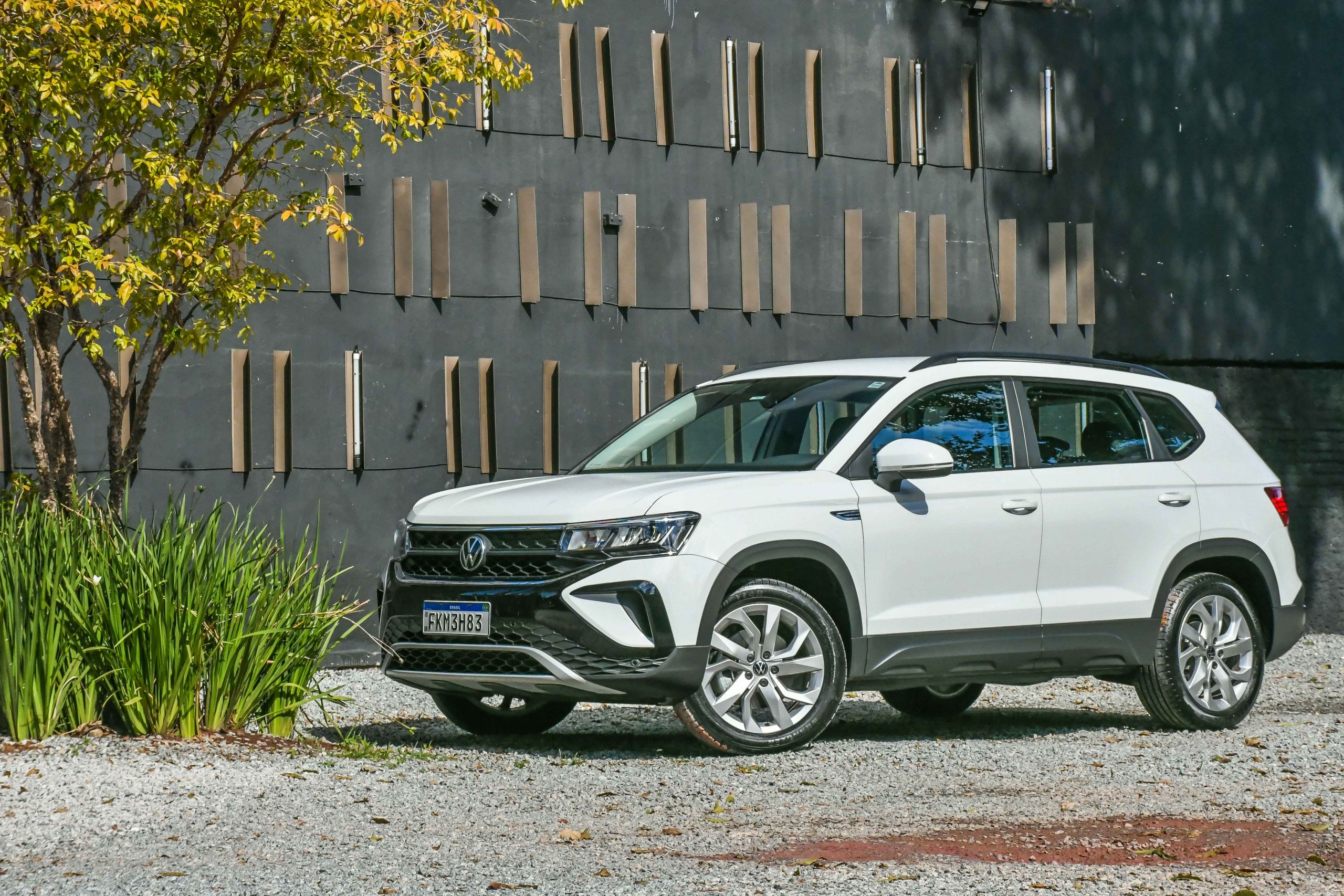 Volkswagen Taos Comfortline 250 Tsi 8025