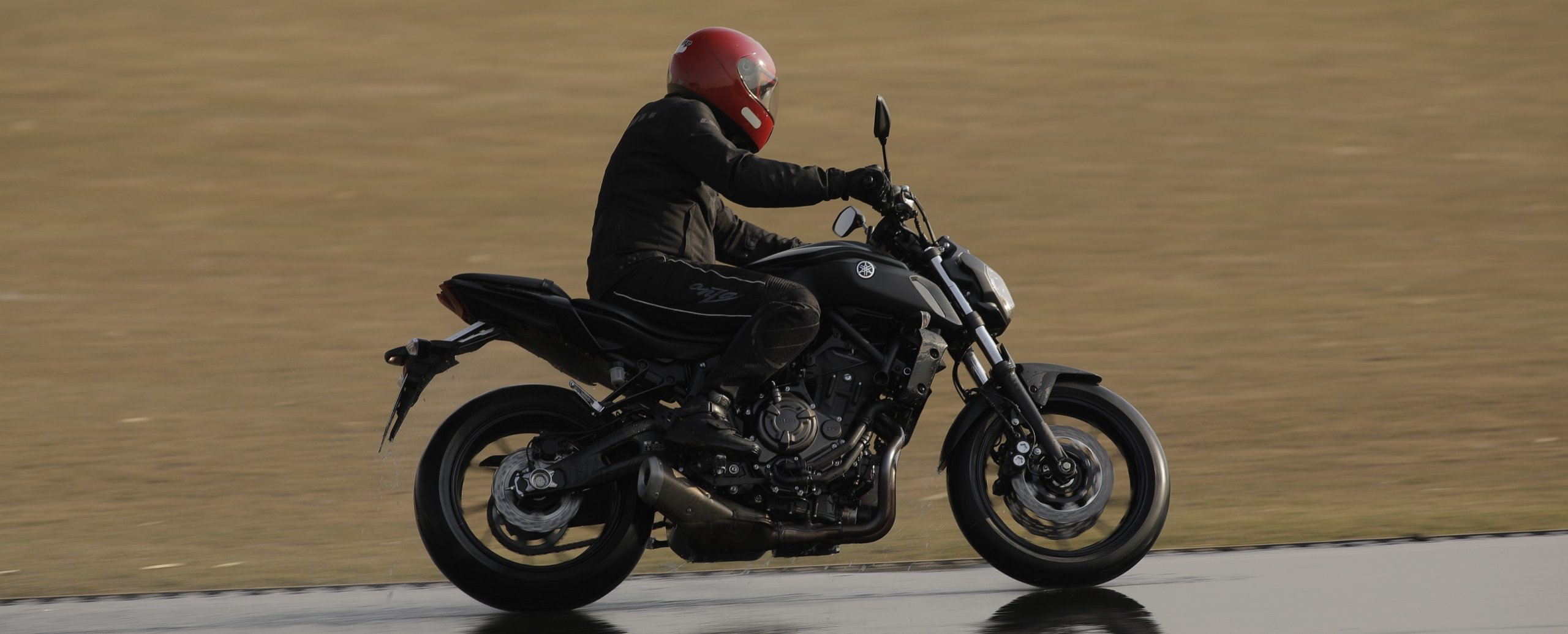 1. Pirelli Diablo Rosso Iv Copia