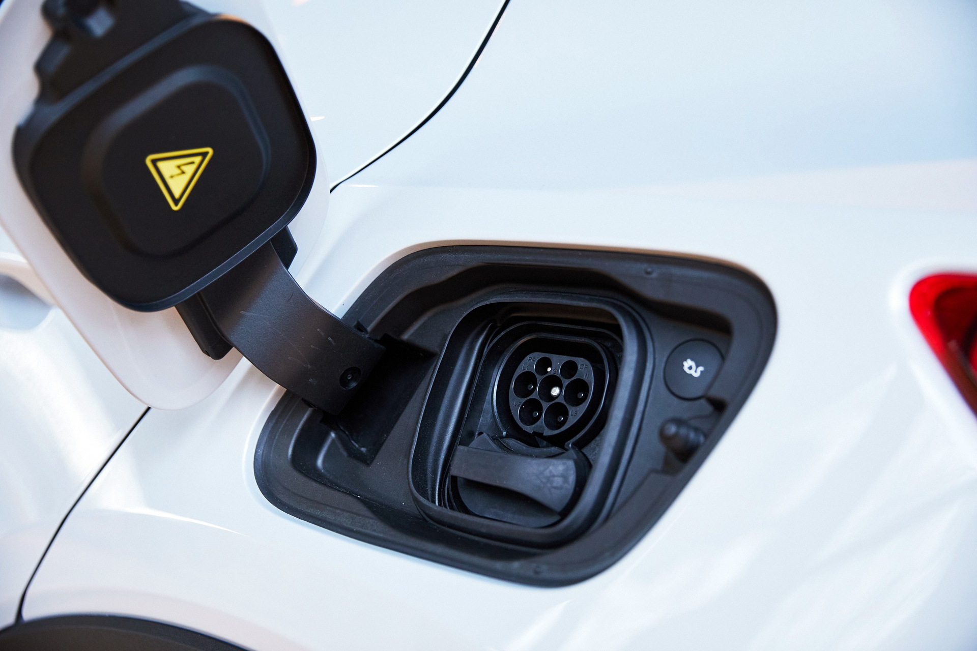 Volvo Cars Xc40 Recharge Details