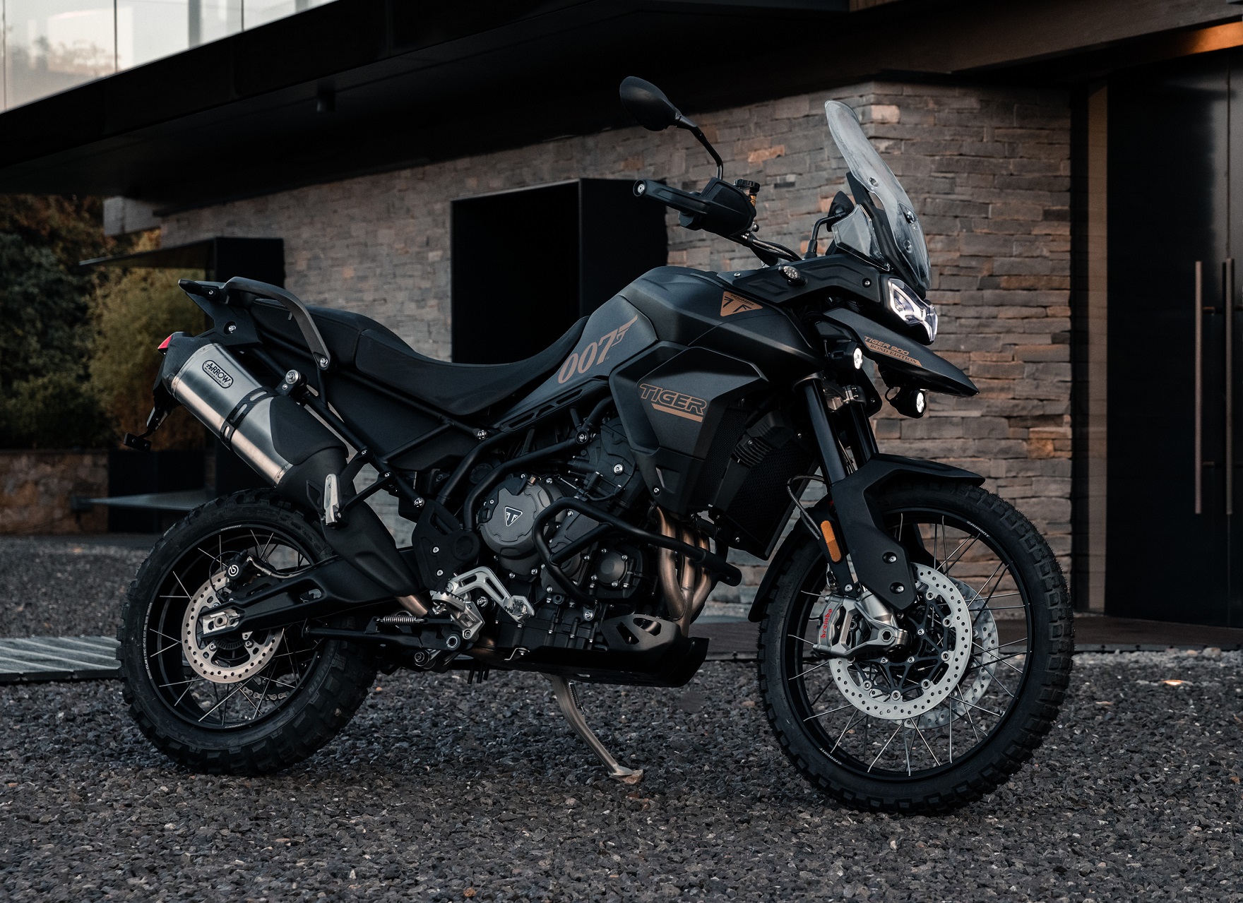 Triumph Tiger 900 Bond Edition 8
