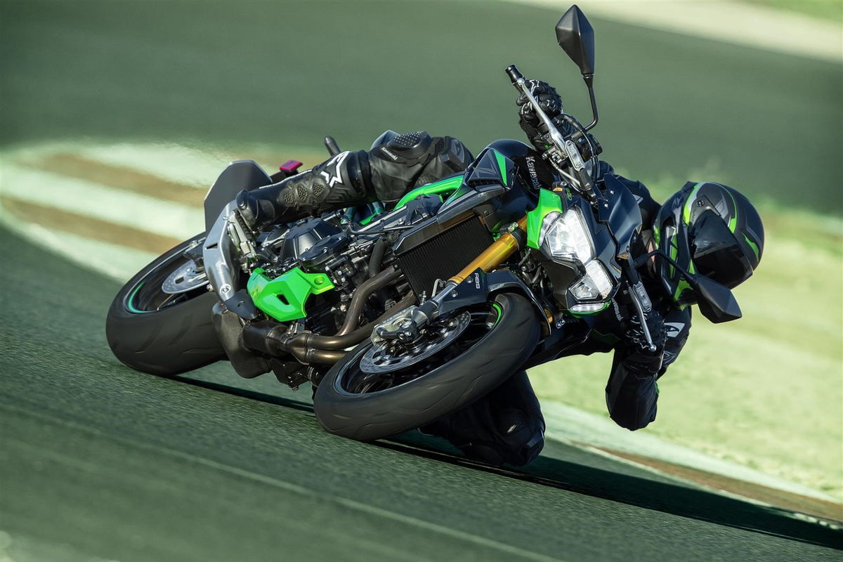 Kawasaki Z 900 ganha versão aprimorada na Europa