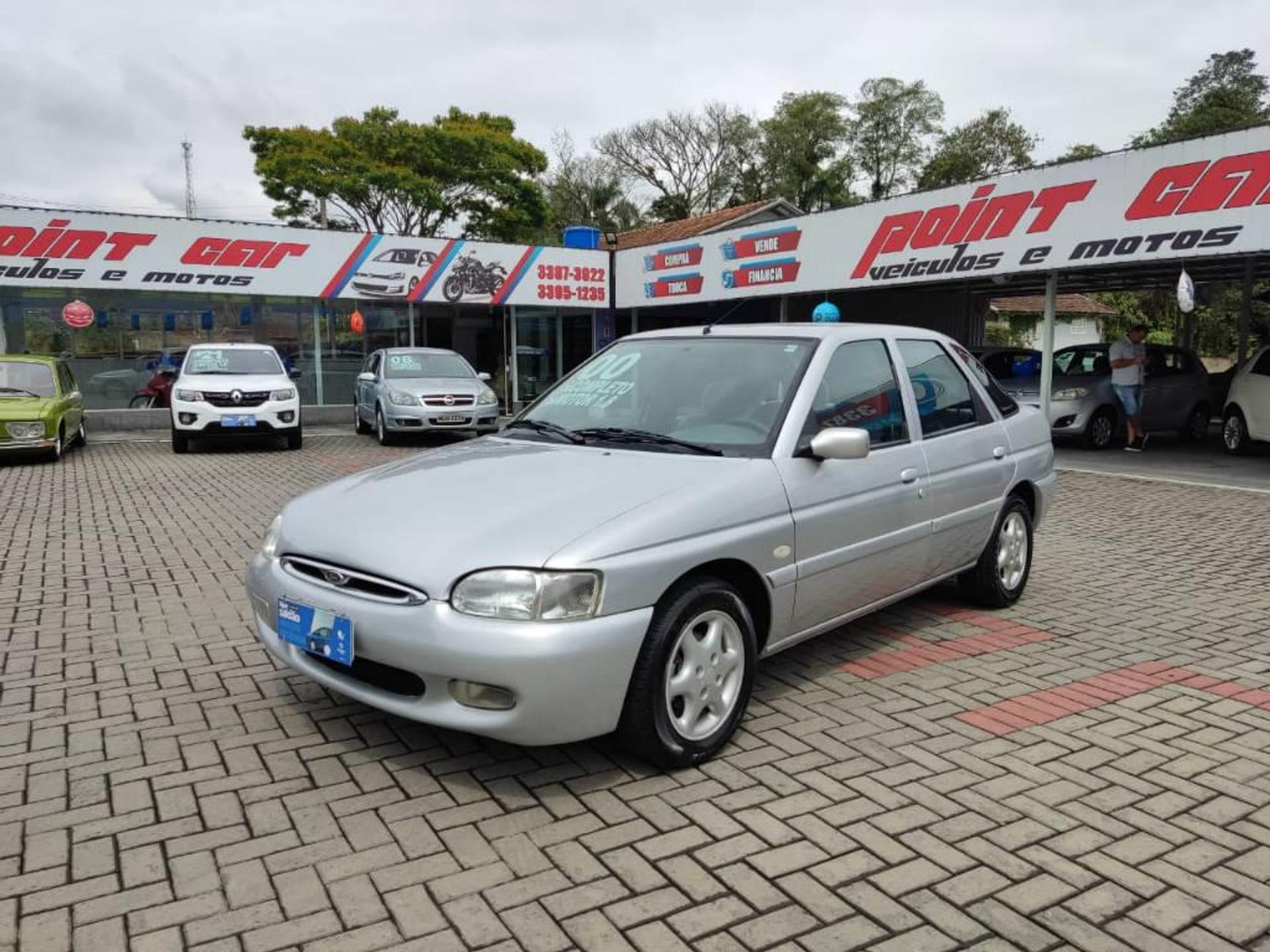 Ford Escort 1.8 Mpi Glx 16v Gasolina carros que não pagam IPVA