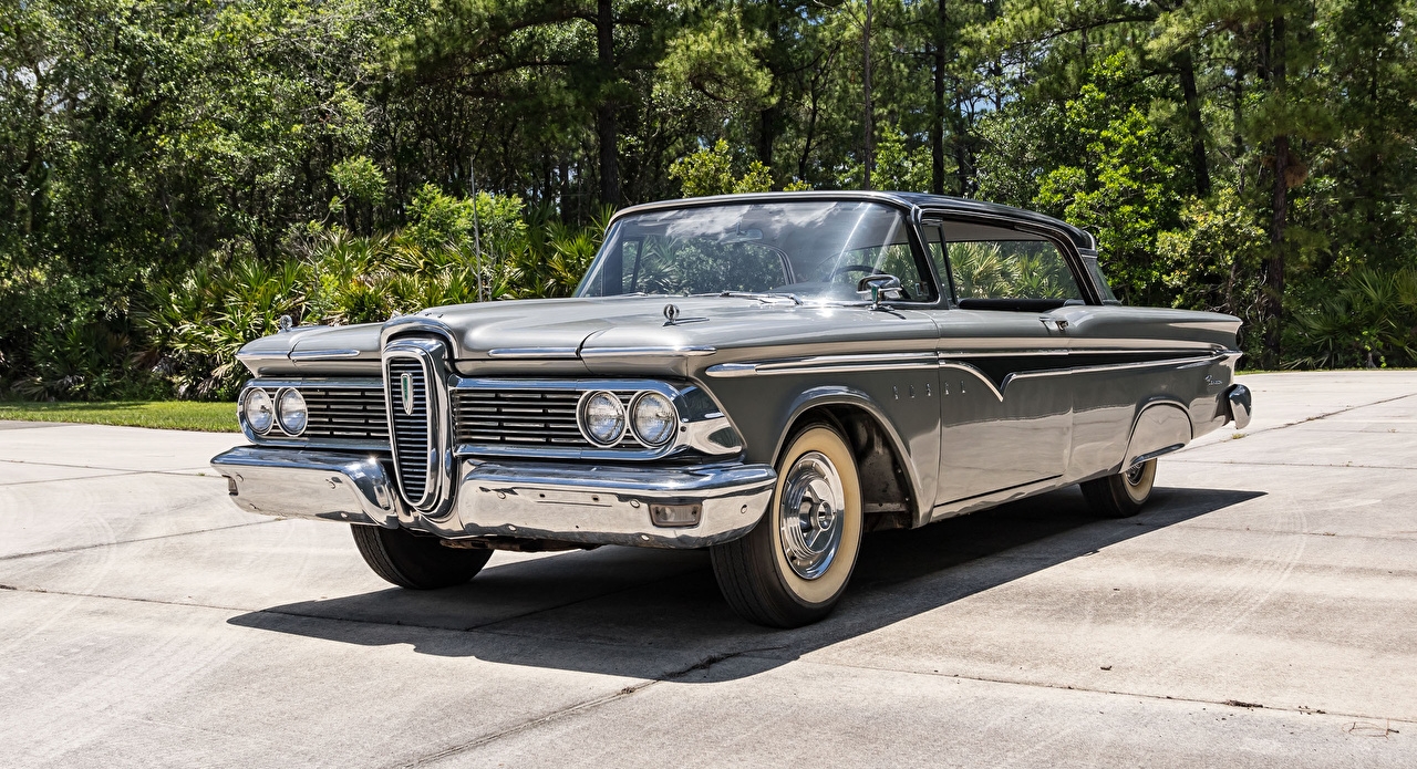 Retro 1959 Edsel Ranger