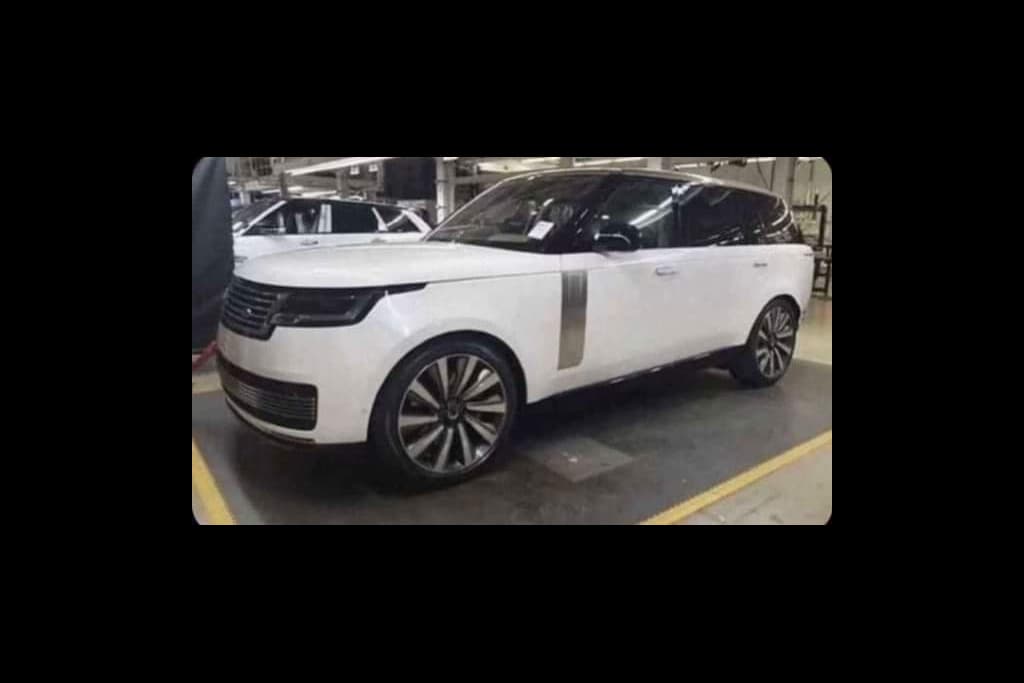 Novo Range Rover 2022 Vogue flagra