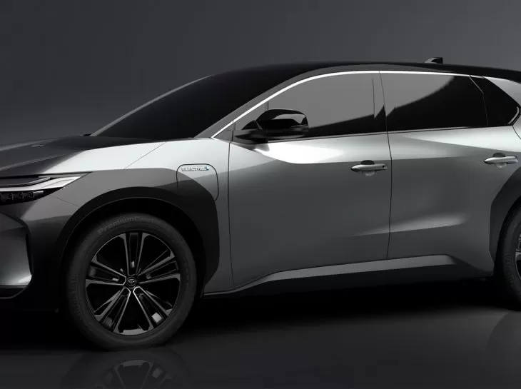 SUV elétrico da Toyota chegará ao Brasil até 2024