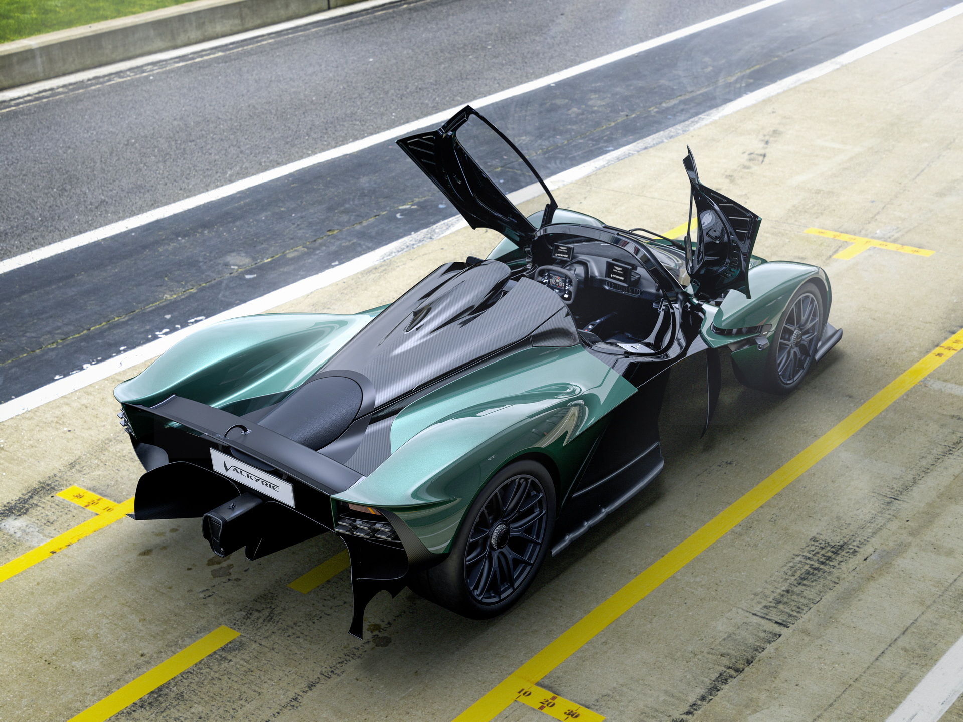 2023 Aston Martin Valkyrie Spider 1