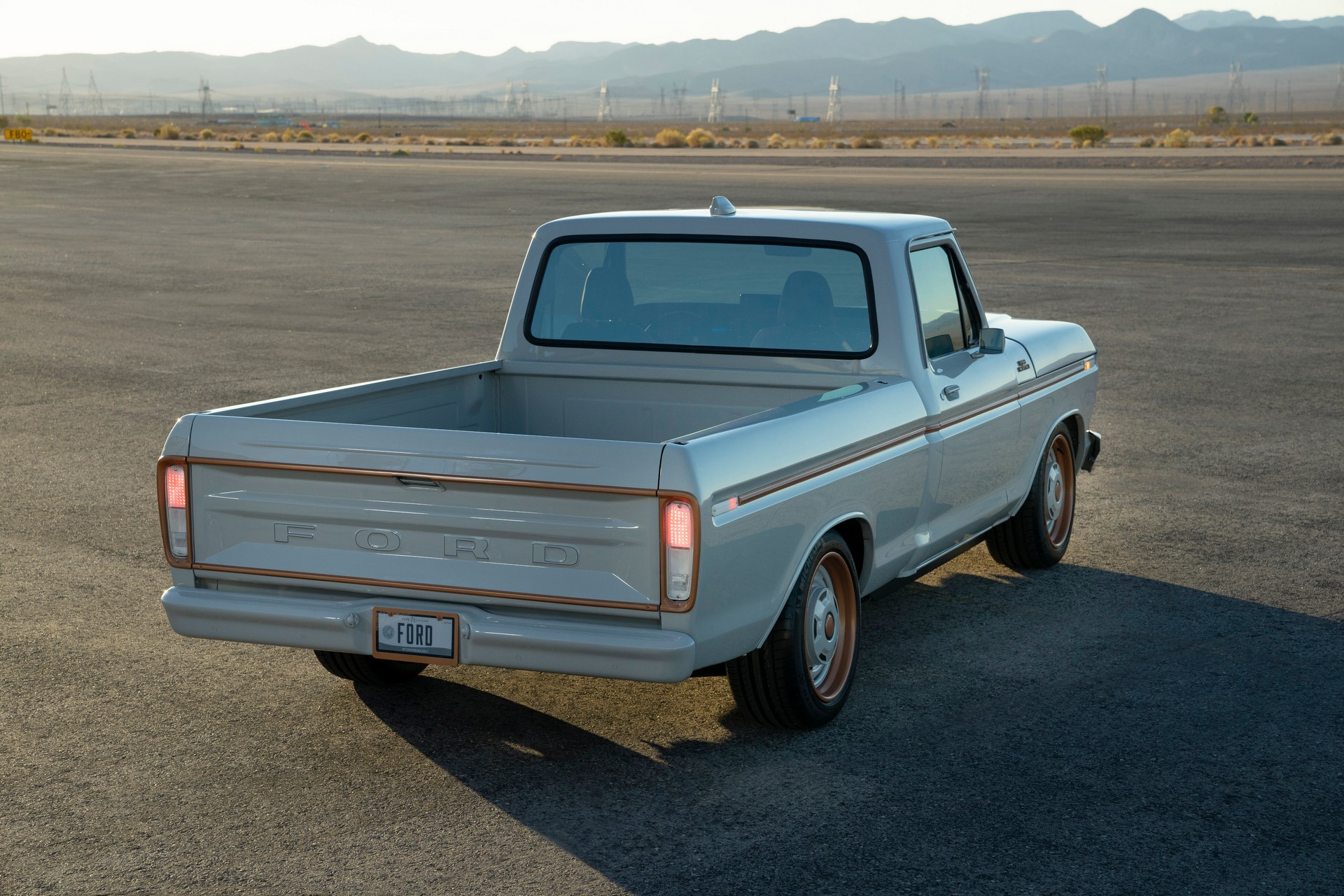 Ford F 100 Eluminator Concept 3