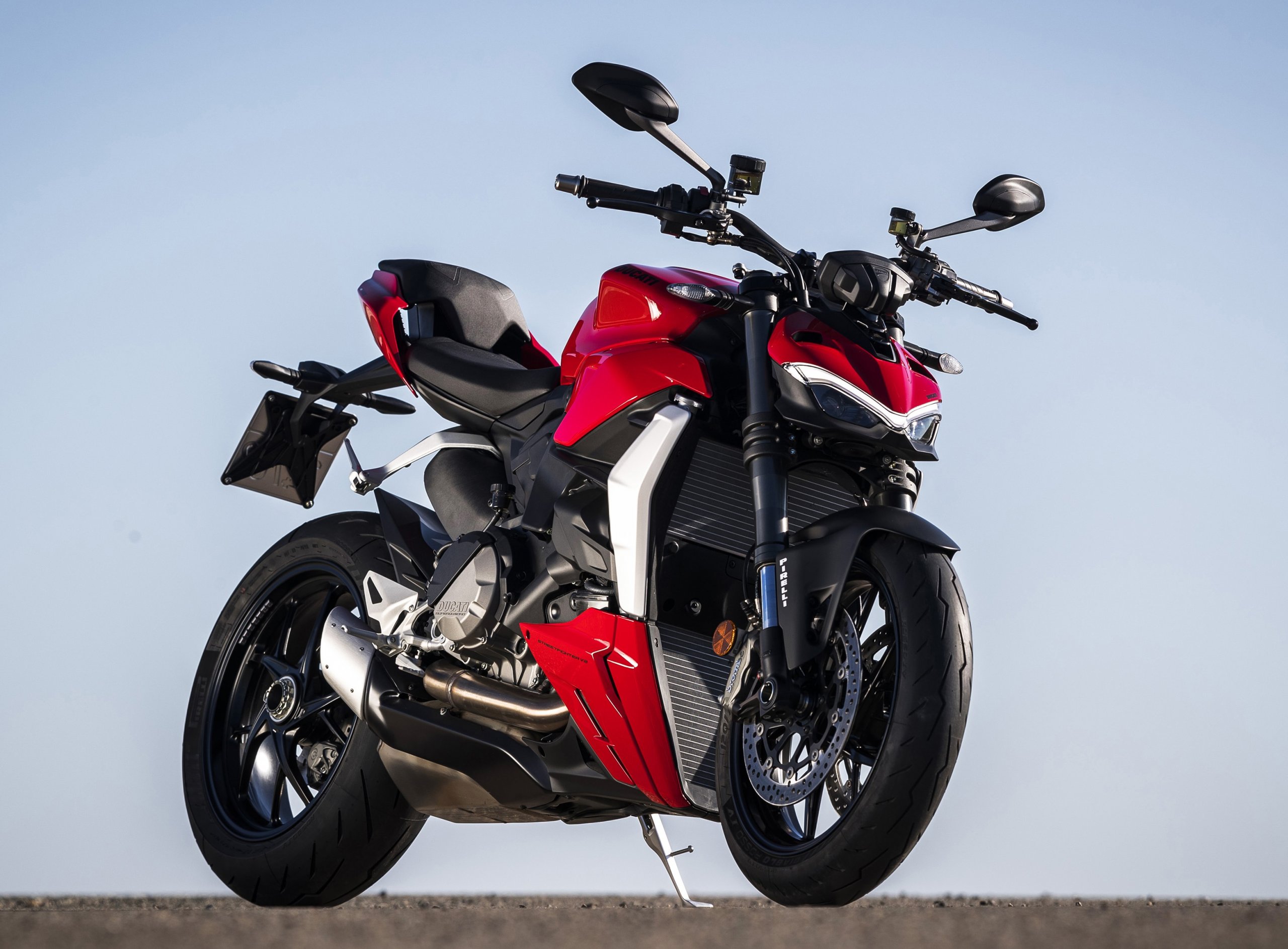 Ducati Streetfighter V2 (9)