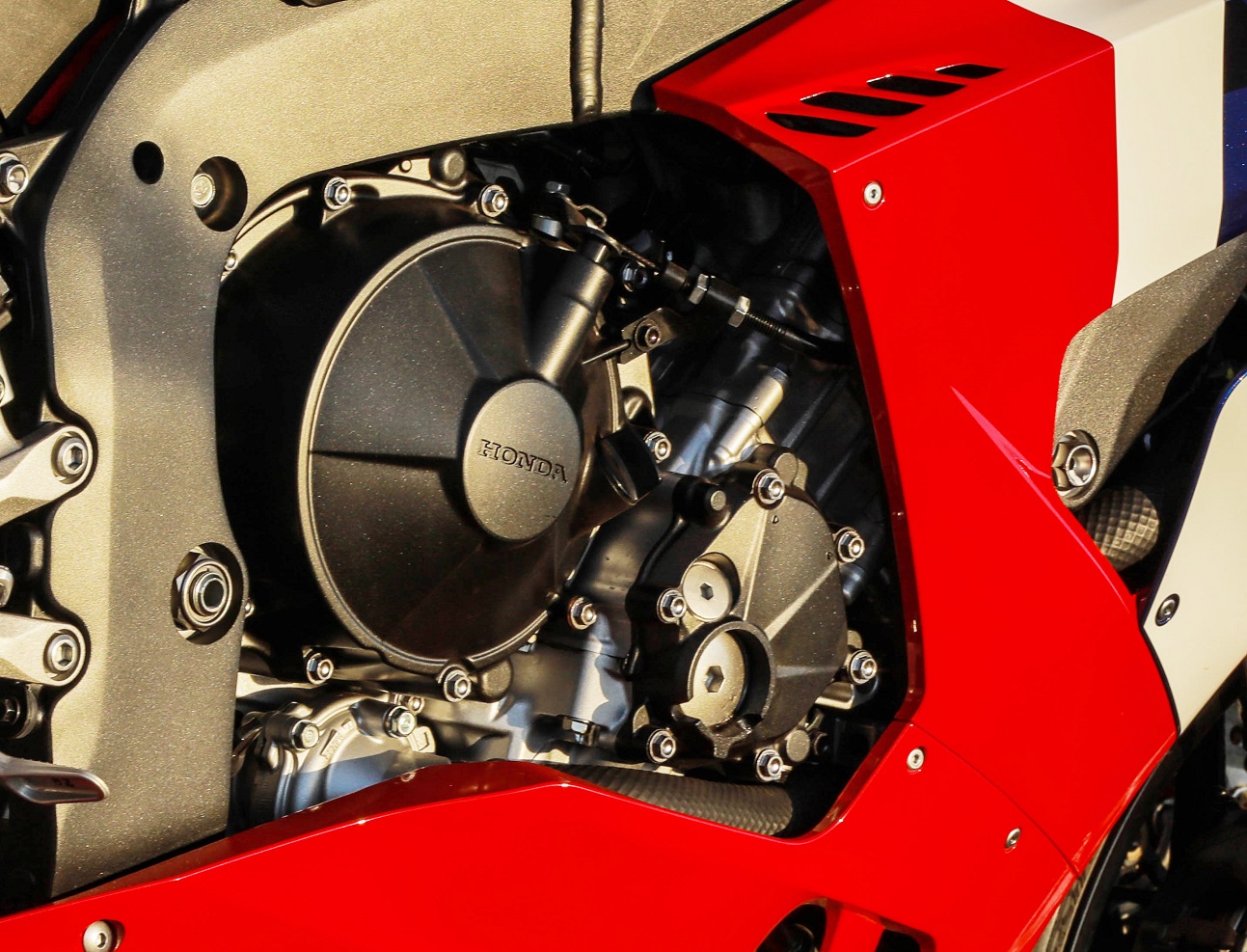 Honda Cbr 1.000 Rr R Fireblade Webmotors 11